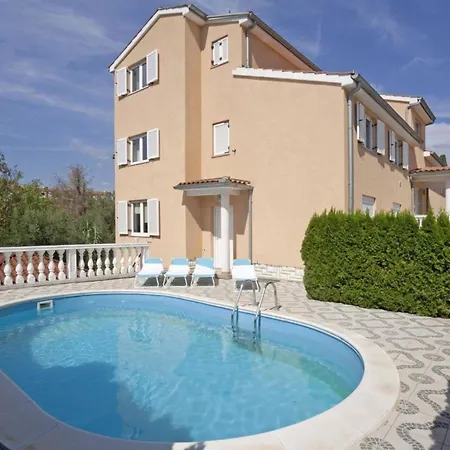 Wohnung Mit Gemeinschaftspool Und Garten Apartment Vinkuran