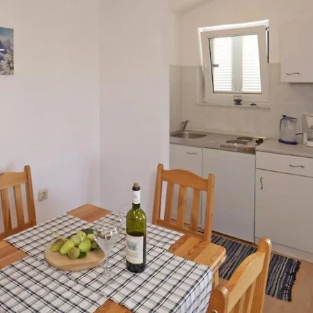 Wohnung Mit Gemeinschaftspool Und Garten * Vinkuran
