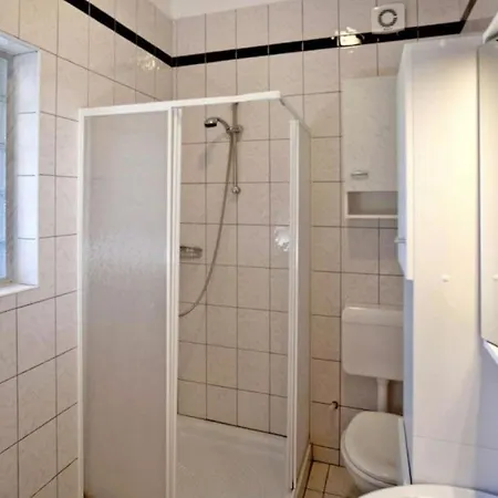 Wohnung Mit Gemeinschaftspool Und Garten Apartment